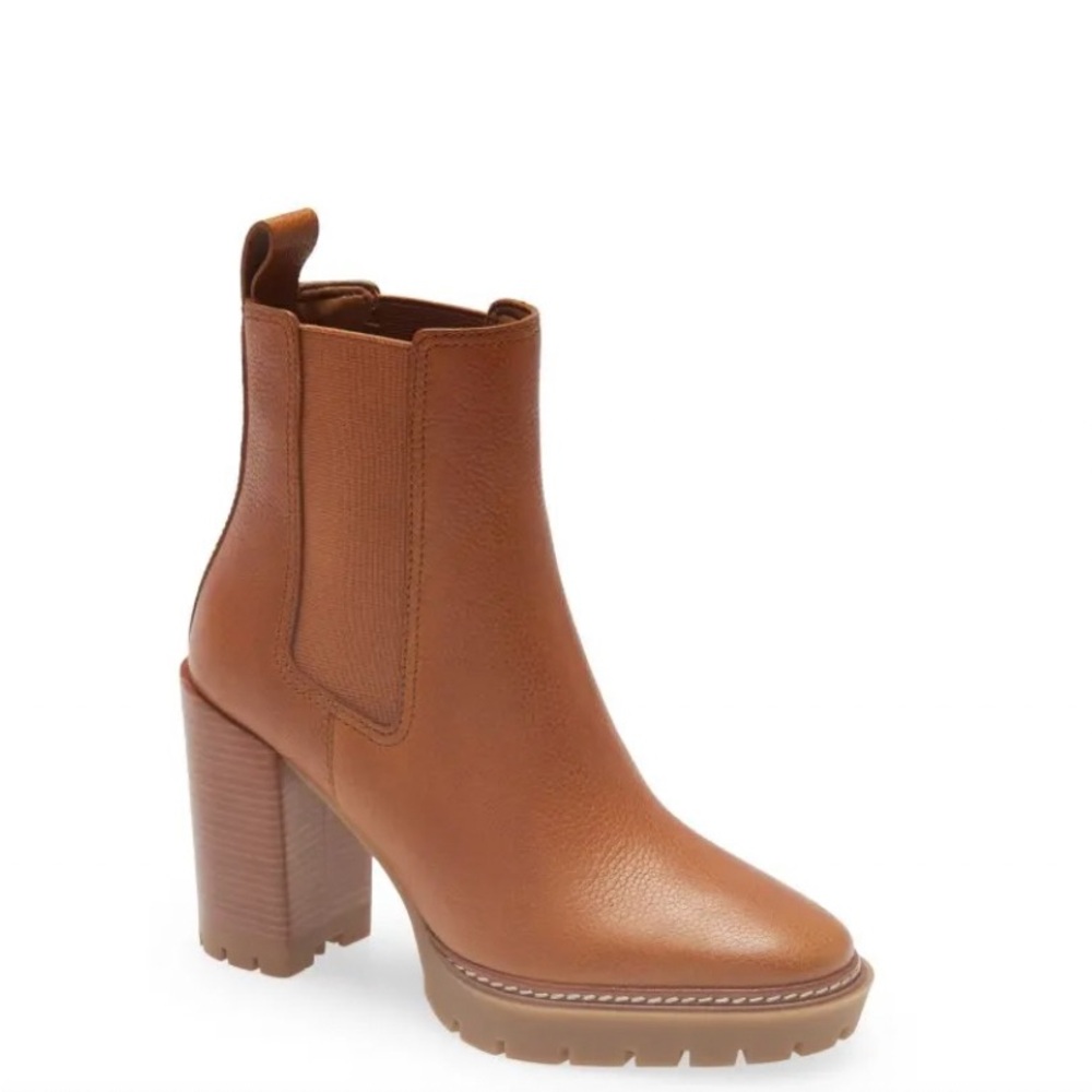 Tory Burch Chelsea 70mm Lug Sole Bootie in Camel Size 9.5 New